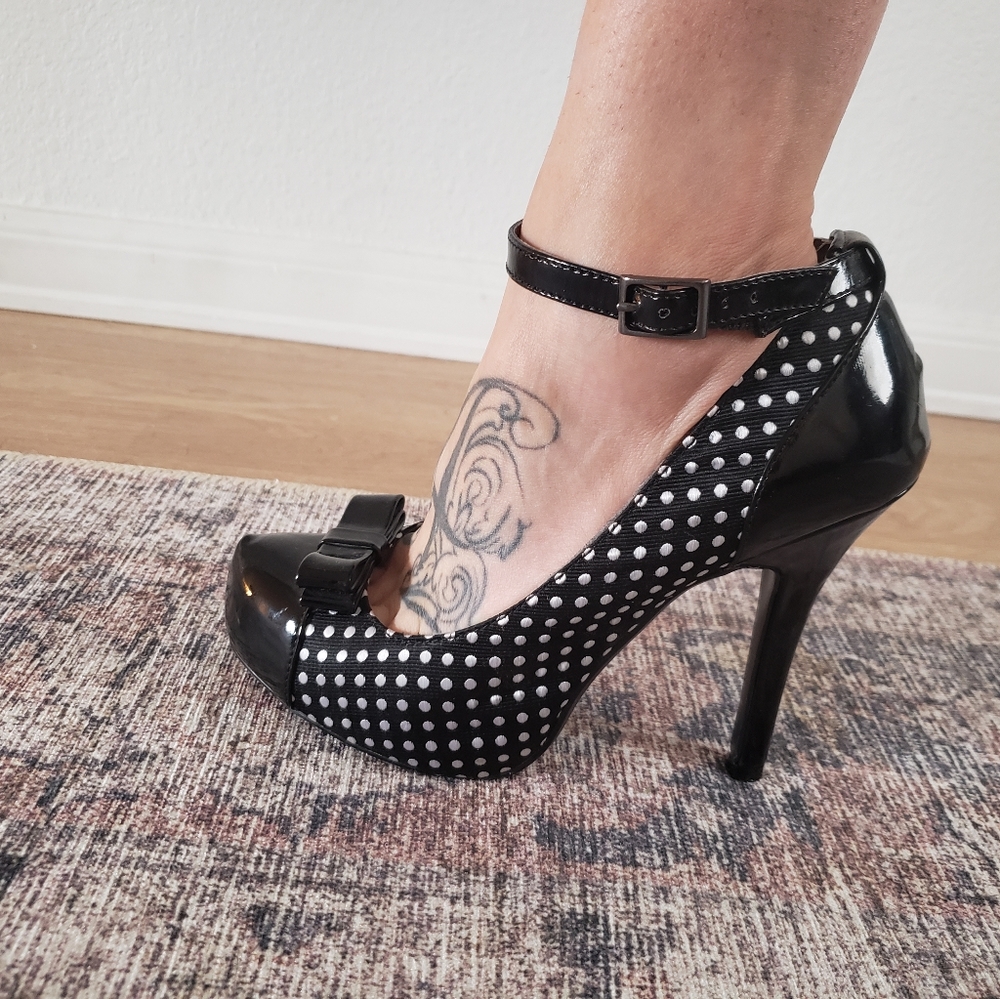 Not rated pinup heels